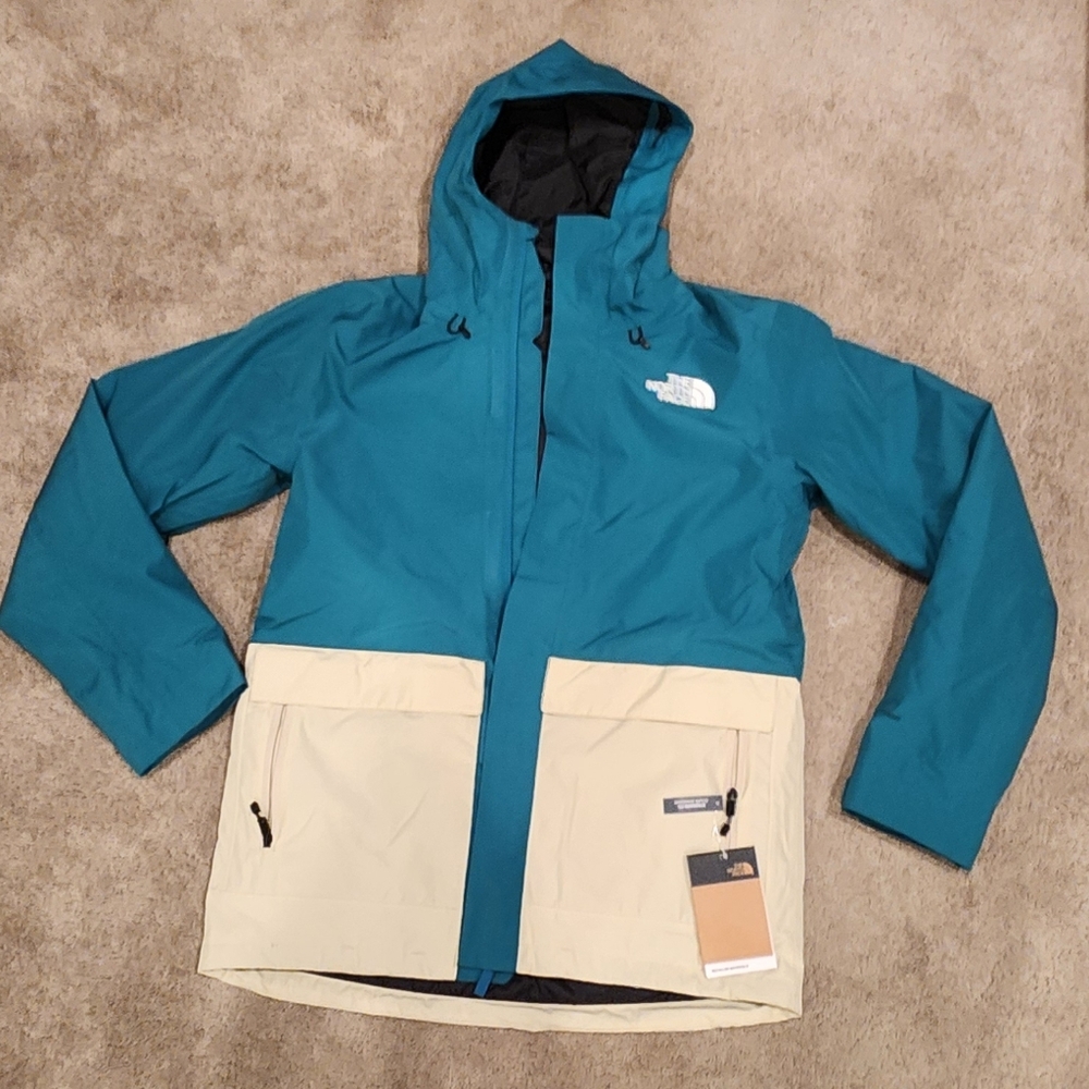 The North Face Clemwbt Triclinate Jacket Men's Size S NWT